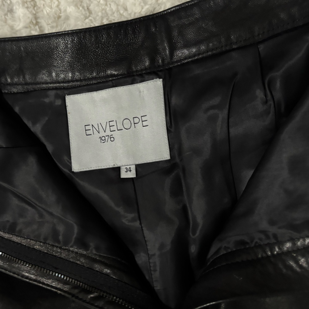 ENVELOPE 1976 Women’s Black Faux Leather Straight- Leg Pants - Picture 7 of 16
